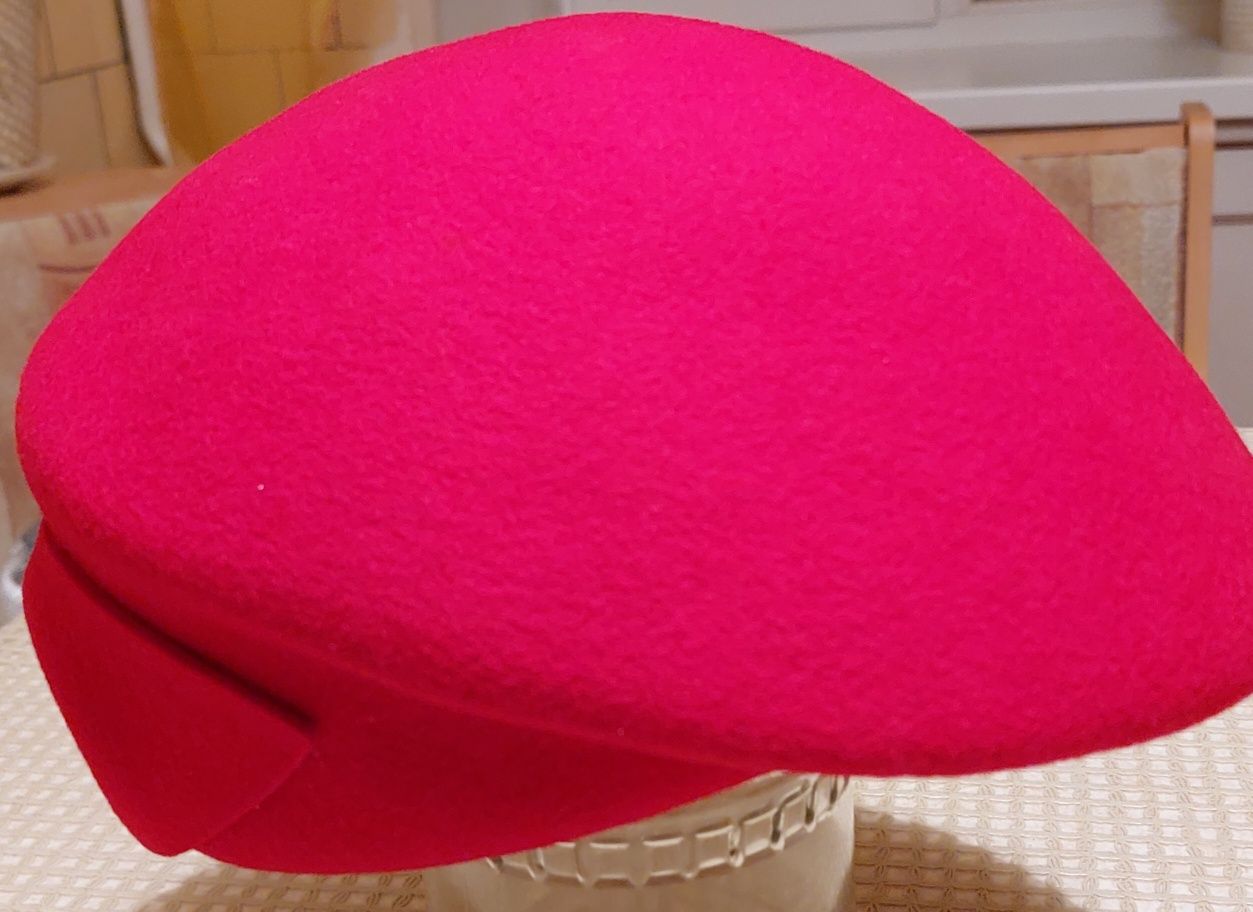 Женская фетровая кепка-шляпа