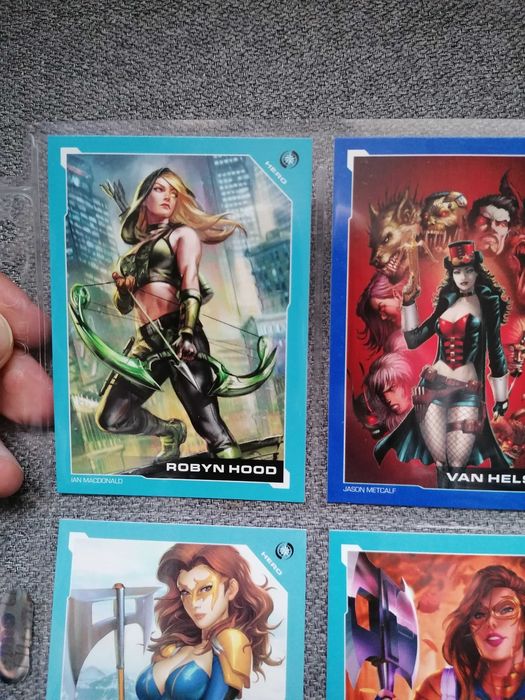 Lot 9 carti cartonase Grimm Universe de Zenescope