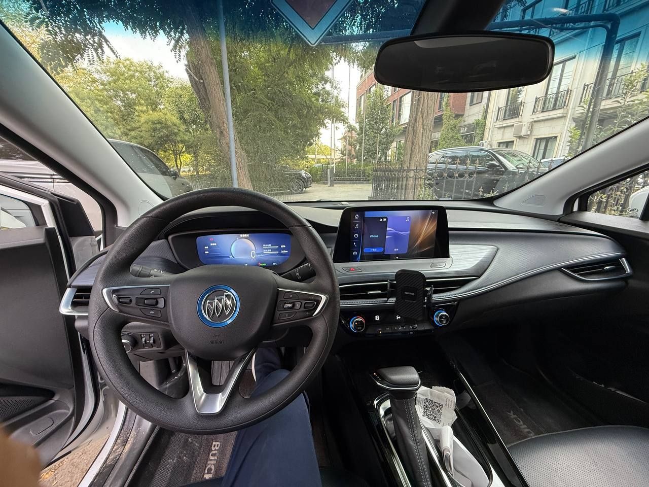 Продаю свое авто Buick velite 6