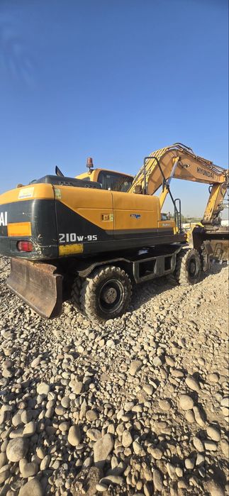 Экскаватор hyundai