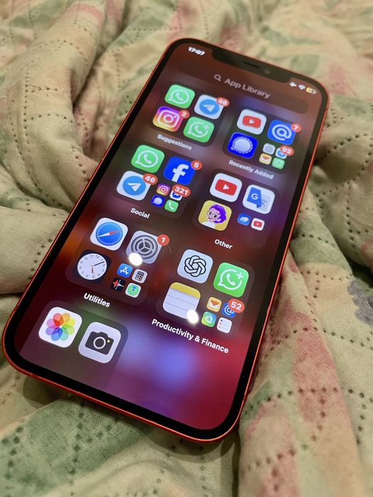 iPhone 12 64GB Red Stare Foarte Bună Original Nedesfăcut