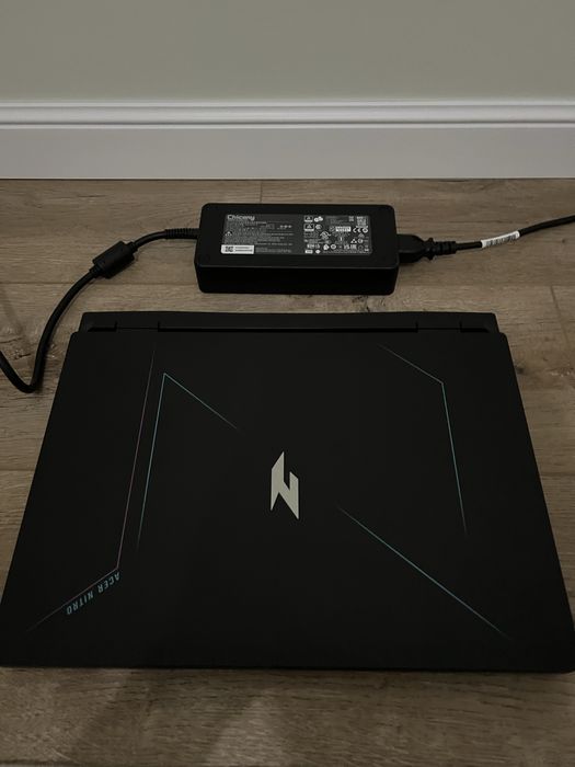 Продаю игровой ноутбук на RTX 4060