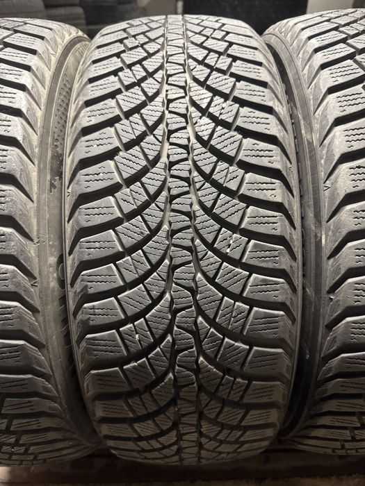 Гуми Kumho 215/55/17