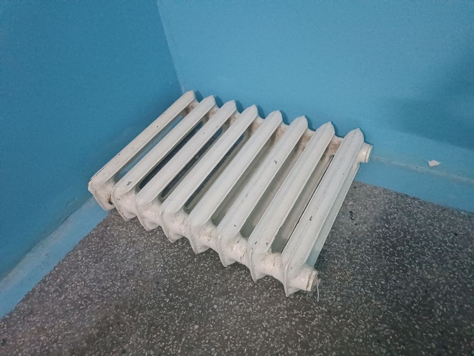 Радиатор чугунный