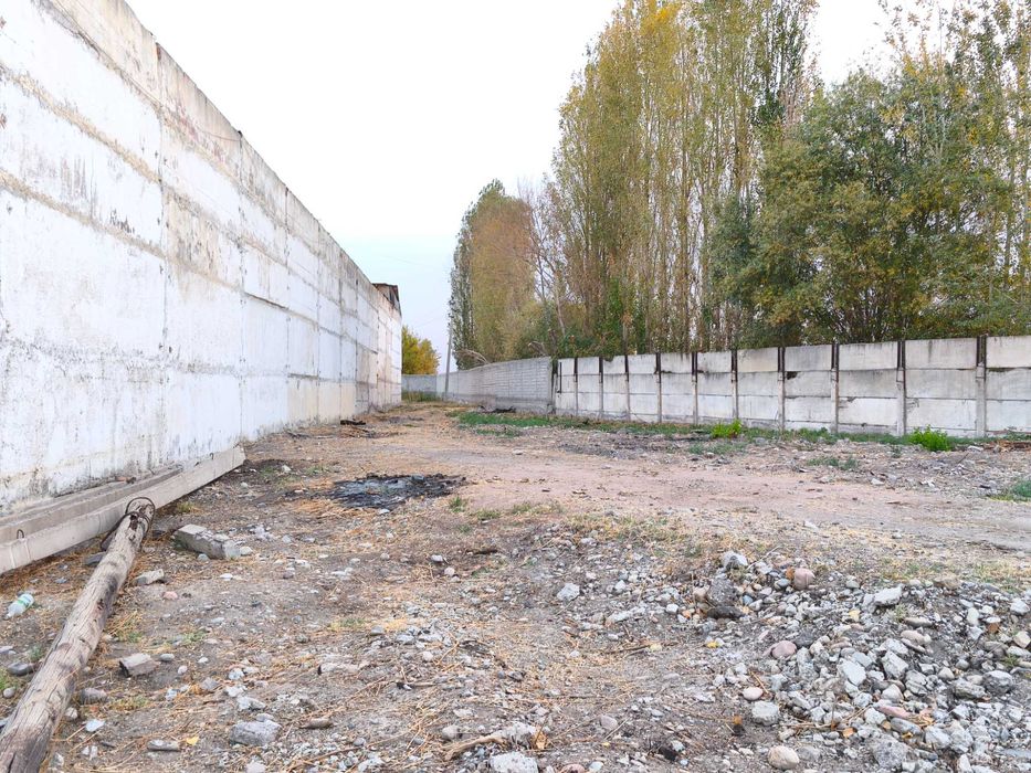 Yu  Аренда 4600м2 по 2у.е./м2 - под склад/производство Ахмад Ясави