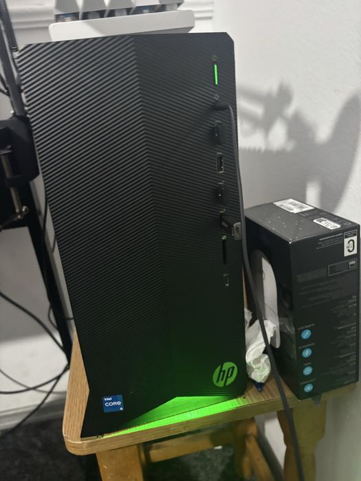 Vand Calculator HP Pavilion ! CITITI DESCRIEREA+ Negociabil