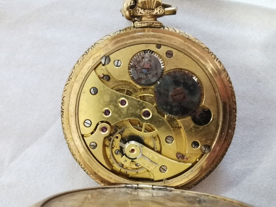 Джобен часовник с позлата и кюстек