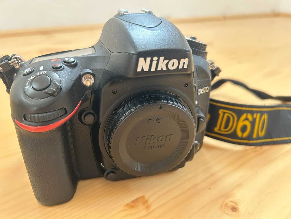 Nikon D610 DSLR Full-Frame – 24.3 MP, FX Format, 48.908 cadre