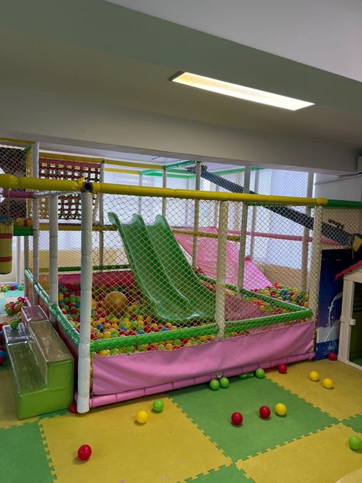 Ansamblu loc de joaca interior