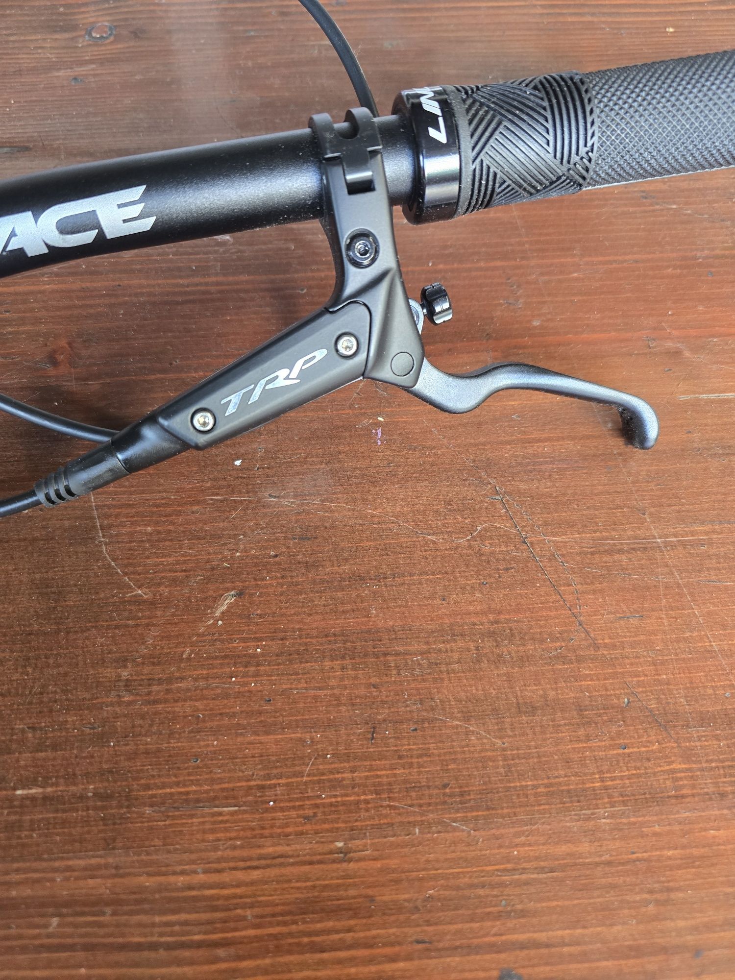Rockshox Boxxer charger 3, TRP dh evo, rockshox vivid, sram, DH части
