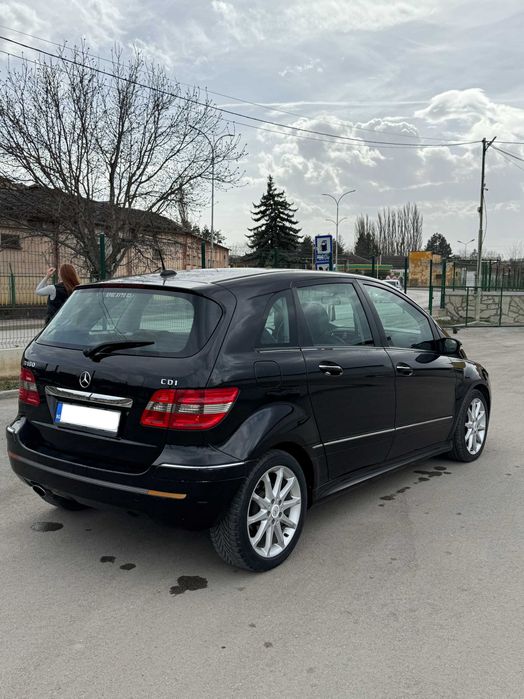 Mercedes-Benz B180 2.0 CDI 2007 г. – На части