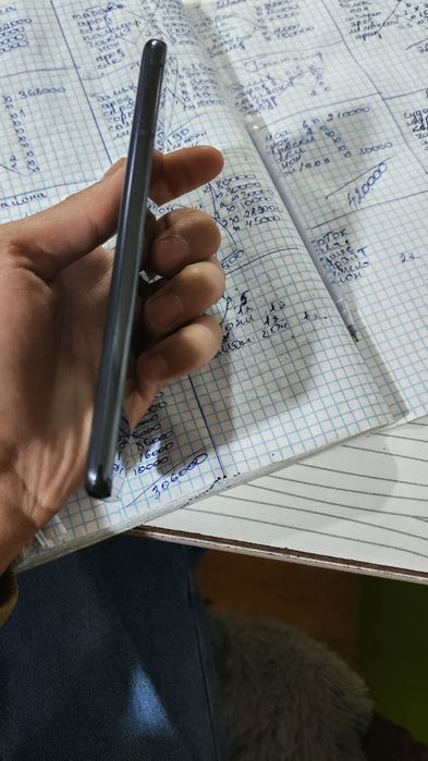 Samsung S21 oynasi singan 256gb qolgan jlylari cotki iwledi