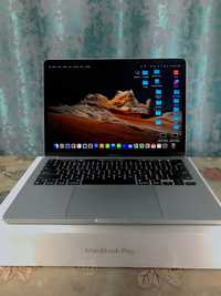 MacBook Pro 13 M1 256GB/8GB обмен на Ipad или Iphone с доплатой