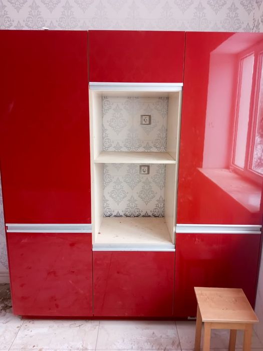 Красный глянец,  Hanak кухонный гарнитур