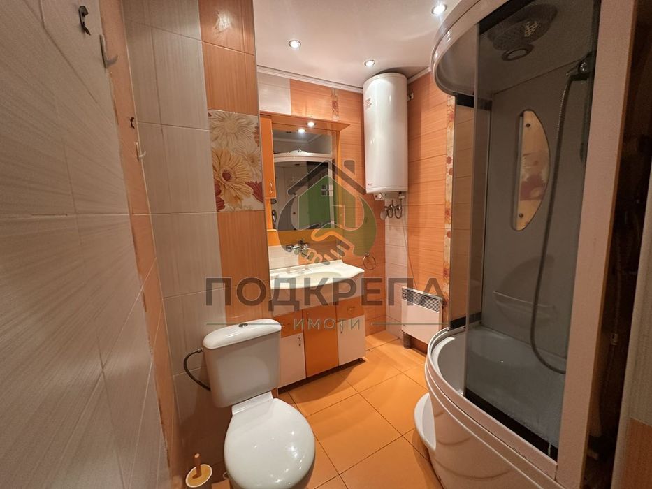 Дава се под наем Тристаен апартамент в Пловдив, Кършияка - 120 кв.м за 459 € - Снимка #8