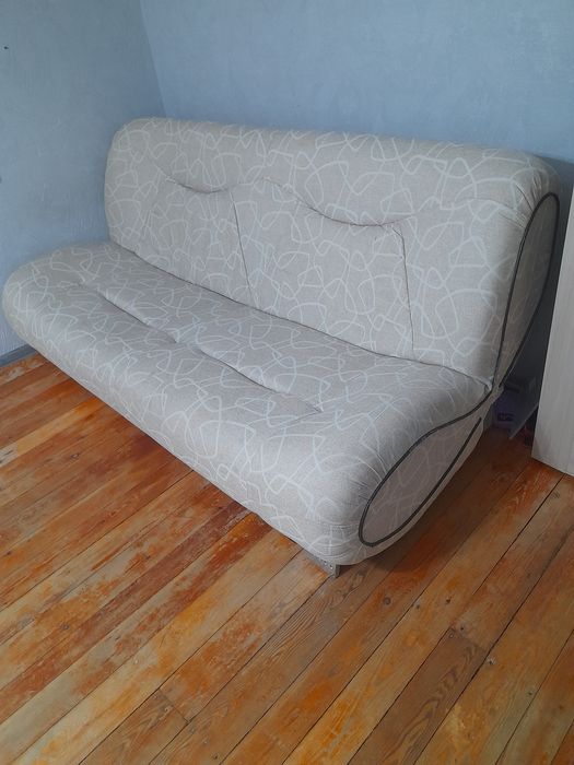 Продам диван книжка