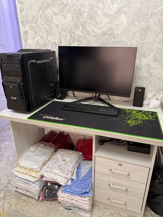 Kompyuterniy stol