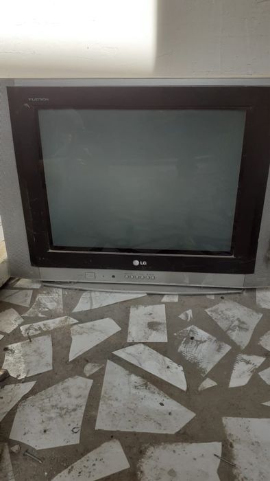 Телевизо Lg в рабочем состоянии