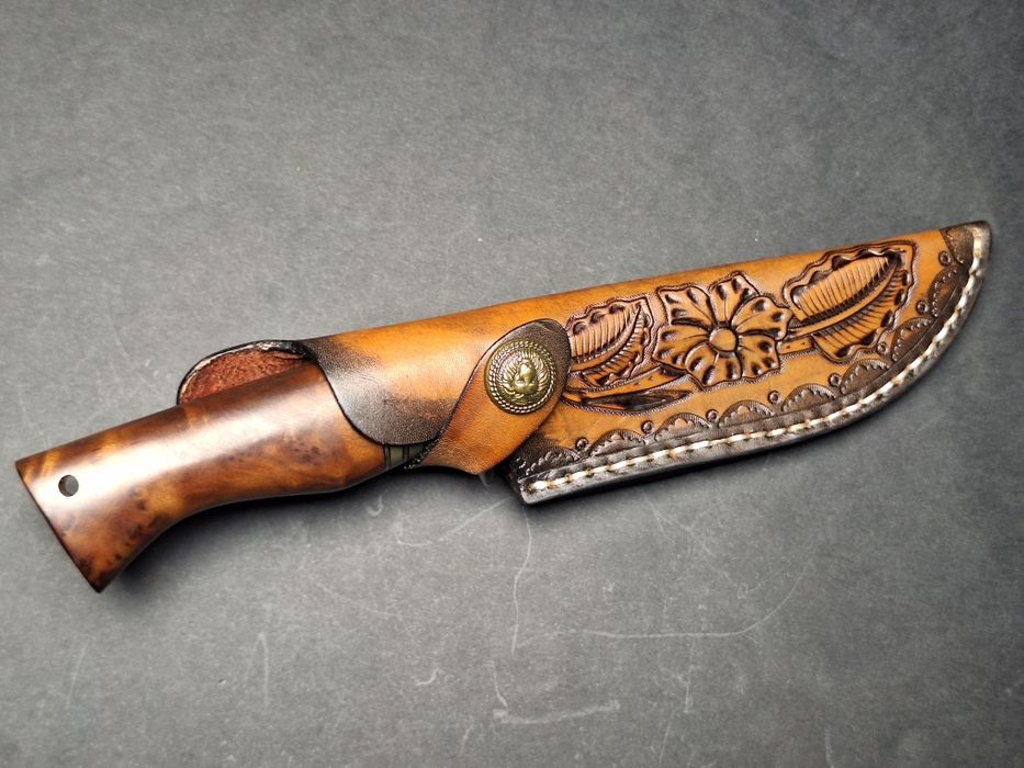 Японски нож Дамаска стомана VG10 с кожена кания