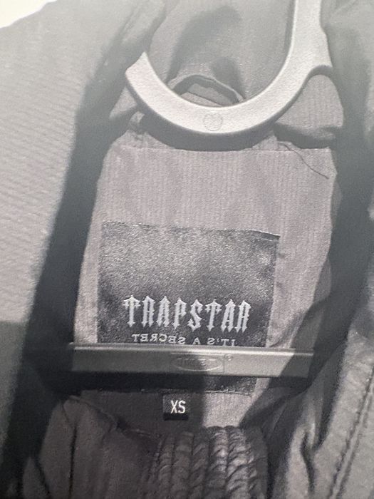 TRAPSTAR елек чисто нов