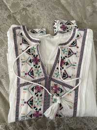Блуза с бродерии на Sfera