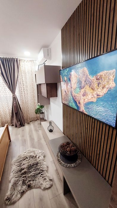 Cazare/REGIM HOTELIER. Bulevardul Cuza/Târg CRĂCIUN