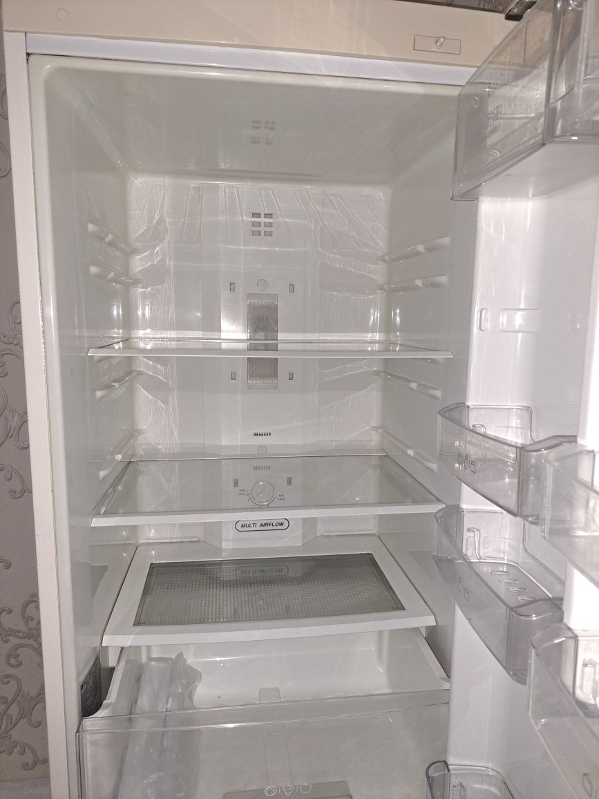 Холодильник LG Total No Frost