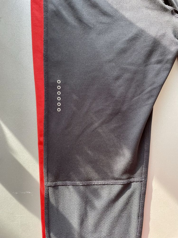 Клин NIKE нов