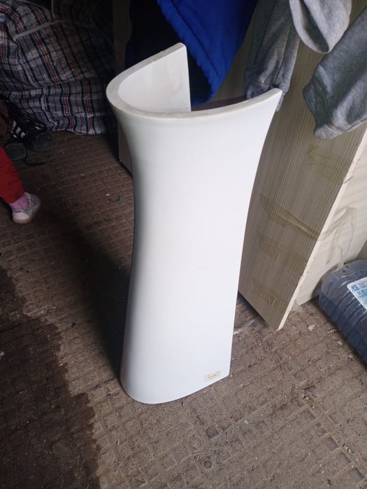 Продам тумбу для раковины