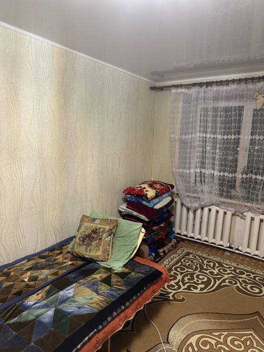 Продам 4 комнатную квартиру в 19 мкр. Ленина 70А