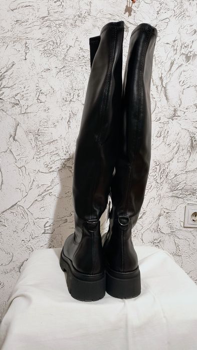 Елегантни Черни Ботуши Tamaris – Над Коляното