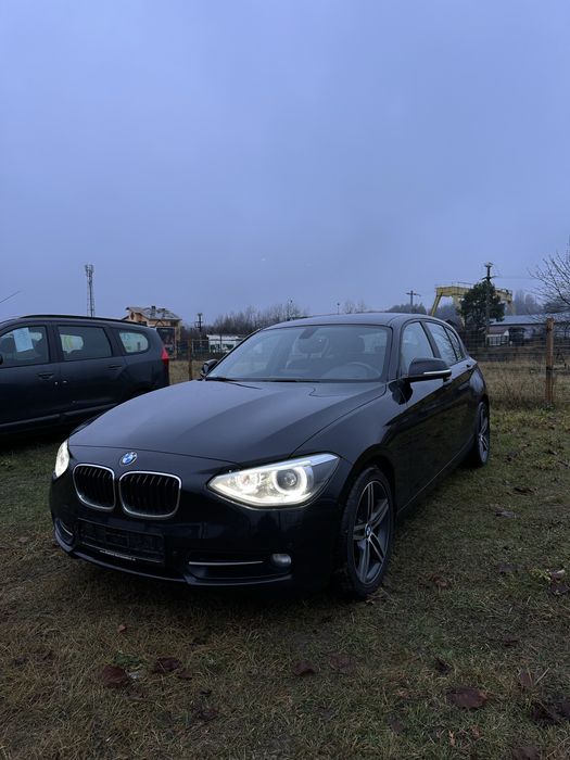 BMW 120d 184 CP automat 8+1 Euro 5 Cutie Sport/ Navi Mare/ Bixenon