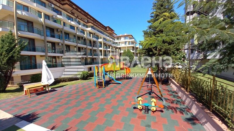 Продава се Двустаен апартамент в Приморско - 65 кв.м за 1628 €/кв.м - Снимка #7