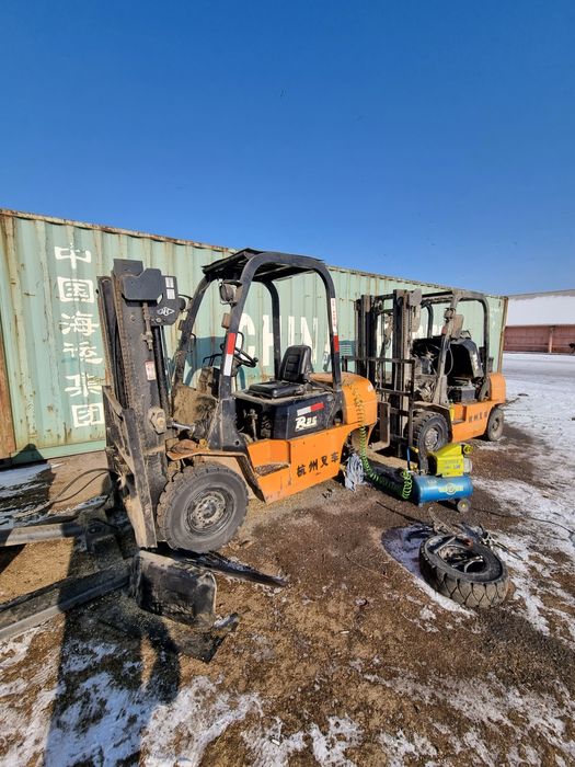 Ремонт вилочных погрузчиков,кары.