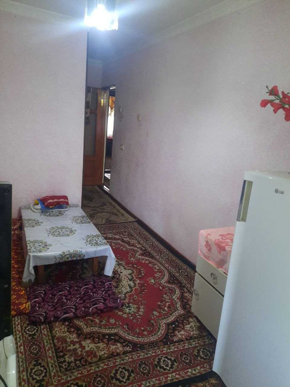 Продаётся 2х комн квартира на 2 этаже Ор-р Голубой экран