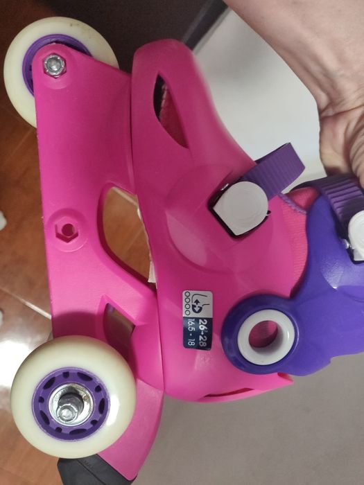 Vând role pentru copii mărimea 26-28