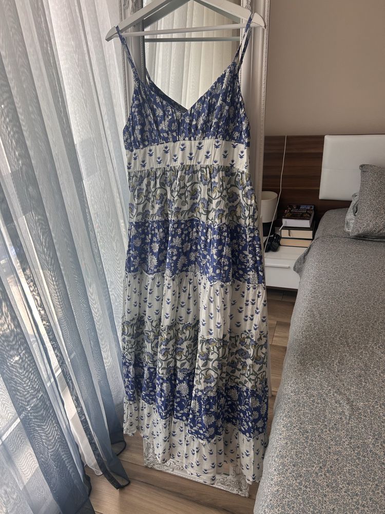 Макси рокля на Zara