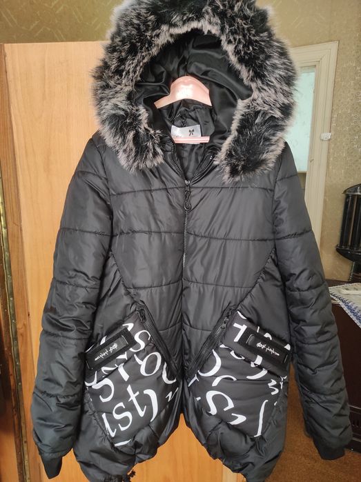 Уникално черно яке .