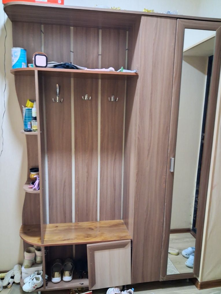 Шкаф для прихожей