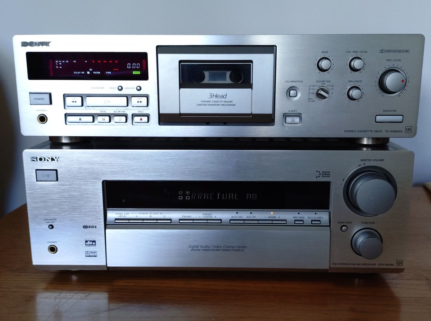 Amplituner Sony STR-DB780