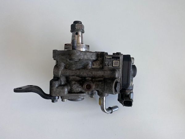 Pompa inalta presiune Volvo S60 V70 XC60 XC70 XC90 V60 V90 S90 2014+ 31405129