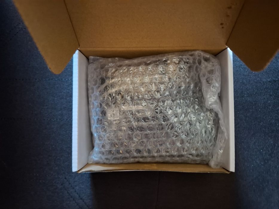 Sursa Xbox One X NOUĂ + garantie 2 ANI