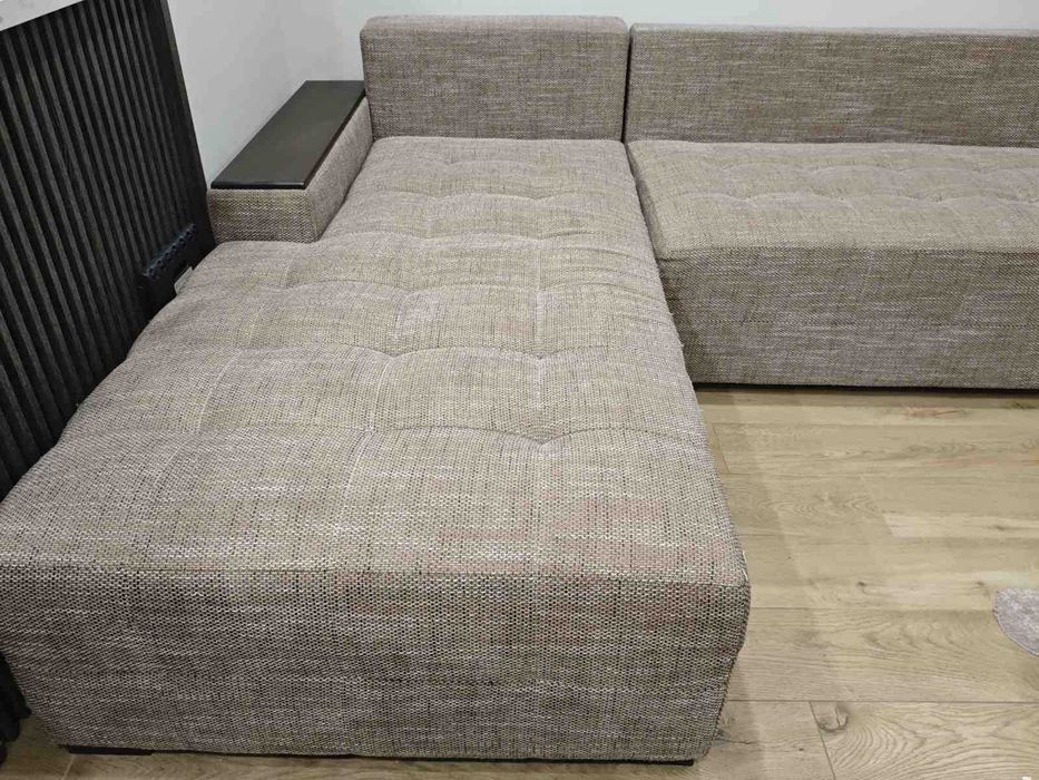 Диван с лежанка ъглов