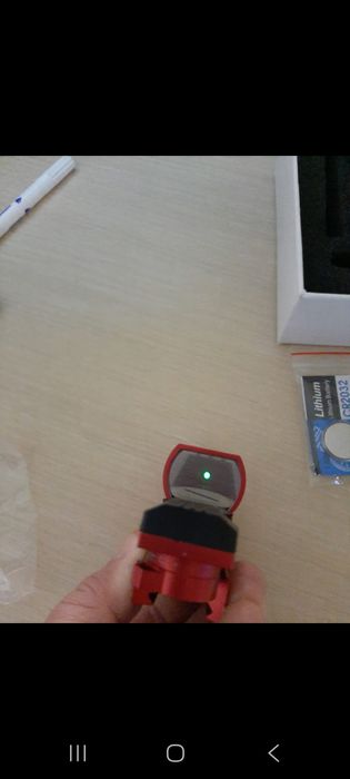 Red dot metalic negru