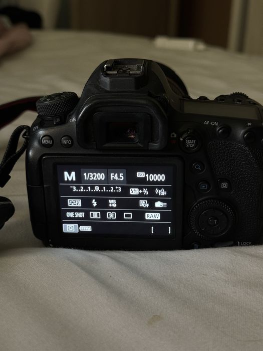 Canon EOS 6D Mark II