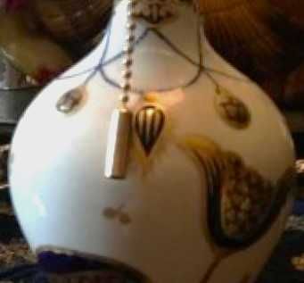 Eleganta lampa-Giulia Mangani-marcata -semnata-Italia