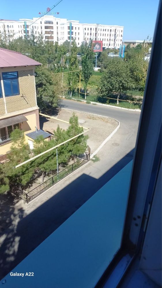 Kvartira sotiladi, Квартира сотилади