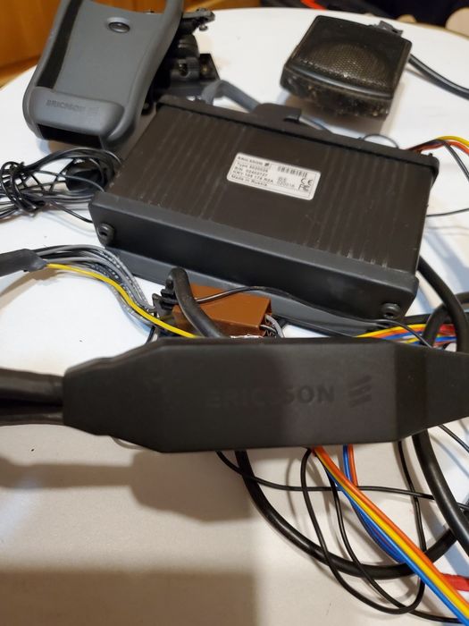 Hands free auto ERICSSON  Original pentru telefon Ericsson T 68