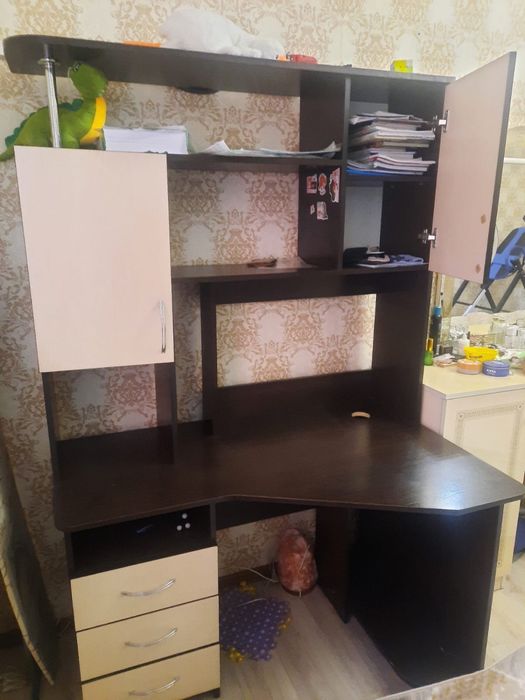 Компьютерный стол