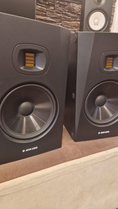 Vand monitoare studio ADAM AUDIO TV8
